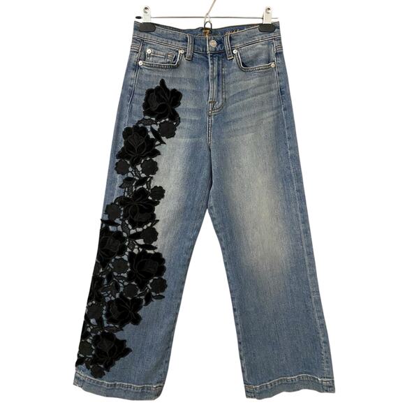 7 For All Mankind Cropped Alexa Jeans 26 Blue Denim Black Velvet Floral Appliqué - Picture 5 of 12